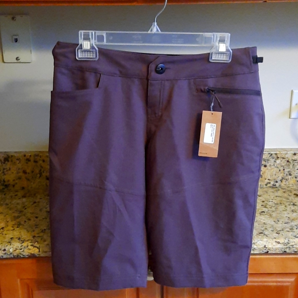 NWT Specialized Women's Bike/Cycling Shorts with Padded Liner Shorts Sz S.